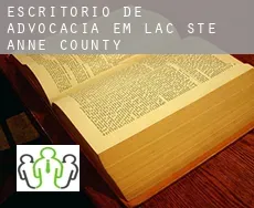 Escritório de advocacia em  Lac Ste. Anne County